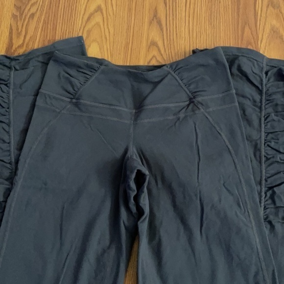 XS Athleta spandex active pants - Picture 3 of 5